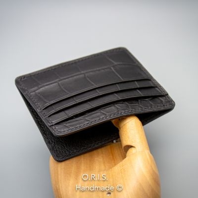 Alligator Card holder3.jpg